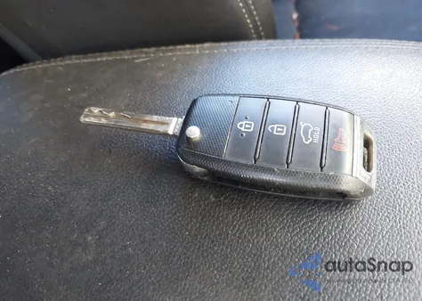 2017 Kia Sportage Lx z USA, uszkodzony, nr VIN KNDPMCAC1H7289633